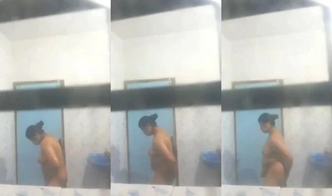 Bathing Desi Bhabhi Capture Full Video