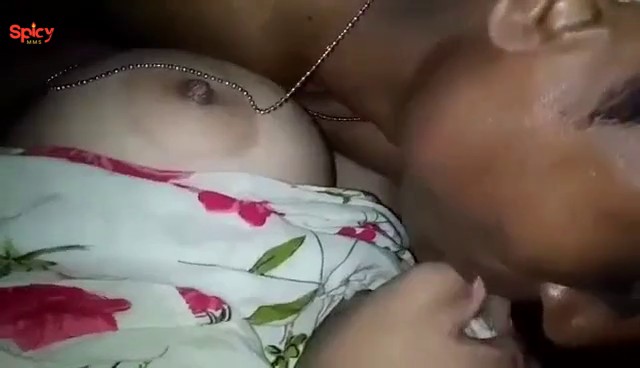 Horny desi married bhabhi fucked XXX