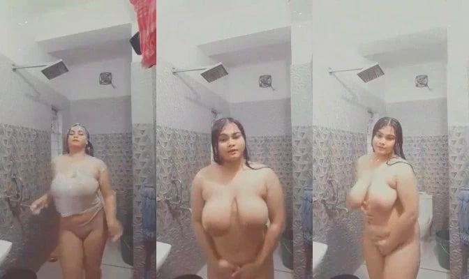 Sexy BBW Desi Girl Bathing XXX