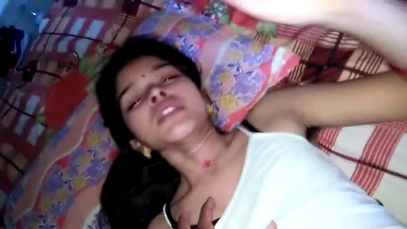 Sexy Slim Indian Babe Fucking XXX